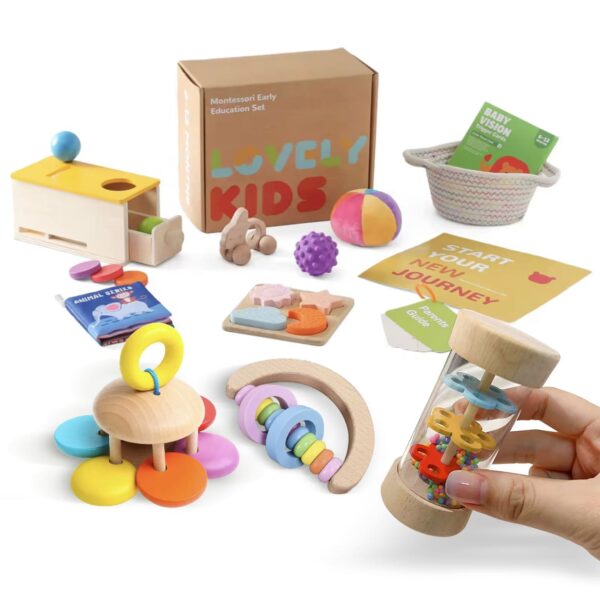 Box Montessori remplie de jouets éducatifs
